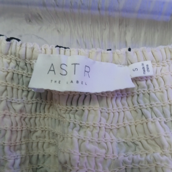 ASTR The Label Anthropologie Yaretzi Womens Dress Medium Geometric Cut-Out Small - Picture 3 of 4